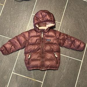 Patagonia used kids Hi-Loft Down Jacket 3t